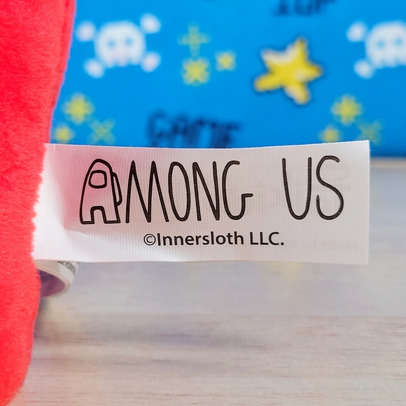 Among Us Red Crewmate 7" with Christmas Hat Special Edition Toy Plush NWT - Picture 4 of 6